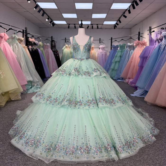 Green 2025 Quinceanera Dress Sweet 15 Evening Dress Crystal Sleeveless Ball Gown Beading Vestidos De Xv Años 1215