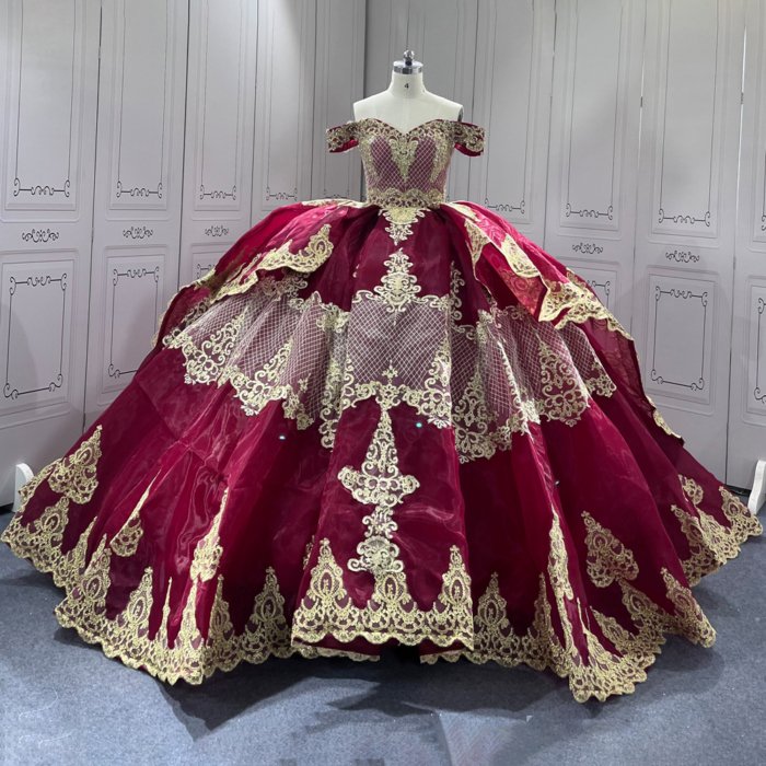 Red Quinceanera Dress Sweet 15 Evening Dress Crystal Sleeveless Ball Gown Beading Vestido De Quinceanera C32