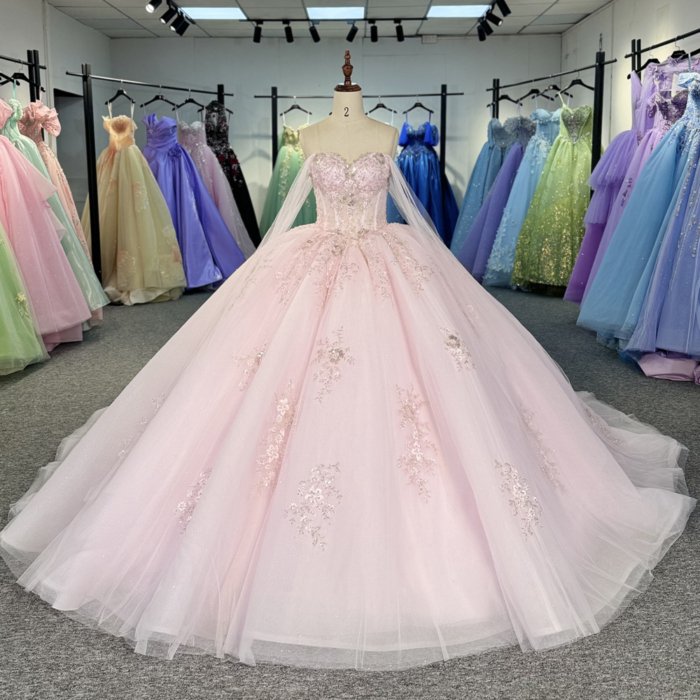 Ball Gown Quinceanera Dress for Women Tulle Lace Customized Strapless Lace Up Sequins Made To Order Vestidos De Gala 5832