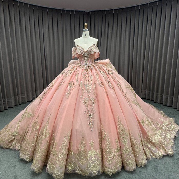 Luxury Quinceanera Dresses Lace Ball Gown Sweetheart High Quality Dress MW03 Embroidery Robe De Mariage 2025 nouveauté