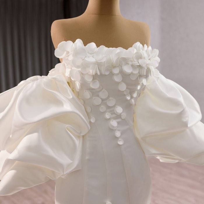 Customized Luxury Satin Ball Gown Wedding Dress Lace Pearls Beaded Detachable Sleeves White Bridal Gown Vestido De Novia 241150 - Image 4