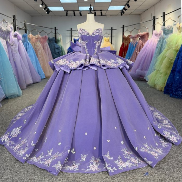 2025 Purple Quinceanera Dress Sweet 15 Quinceañera Flowers Vestidos De 15 Años Sequined Beading Lace Lilac Evening Party Dress 1390