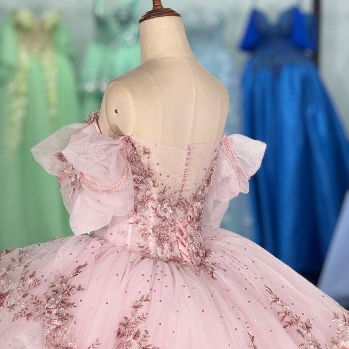 2025 Light Pink Quinceanera Dress Sweet 15 Quinceañera Flowers Off Shoulder Vestidos De 15 Años Sequined Beading Lace Evening Party Dress 5931 - Image 4