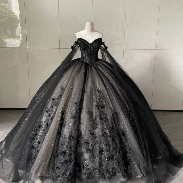 2025 Black Quinceanera Dress Sweet 15 Quinceañera Flowers Vestidos De 15 Años Sequined Beading Lace Evening Party Dress MW74