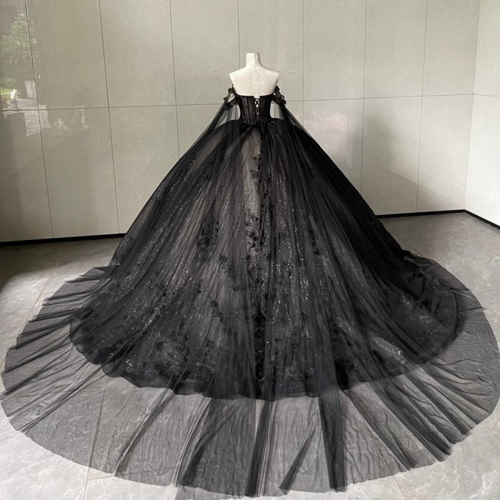 2025 Black Quinceanera Dress Sweet 15 Quinceañera Flowers Vestidos De 15 Años Sequined Beading Lace Evening Party Dress MW74 - Image 2