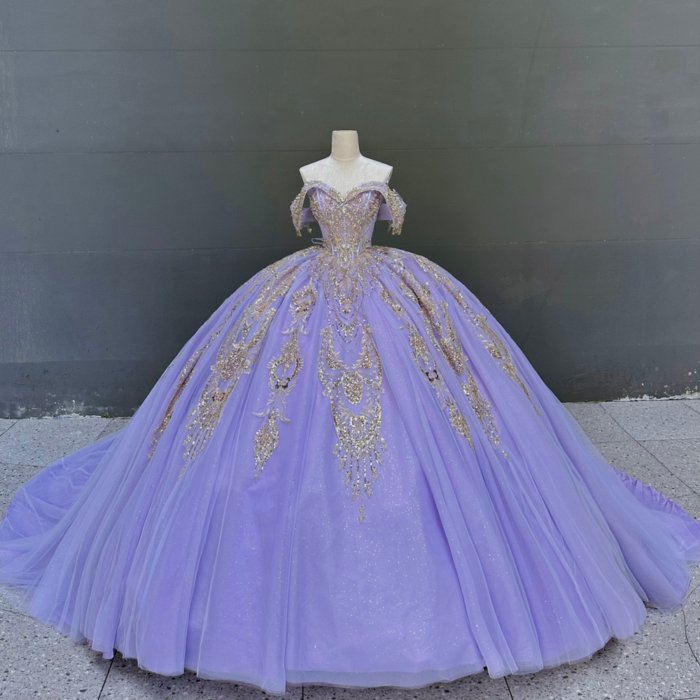 2025 Lilac Gold Quinceanera Dress Sweet 15 Purple Quinceañera Flowers Vestidos De 15 Años Sequined Beading Lace Evening Party Dress MW78