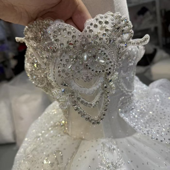 2025 Glitter Grey Wedding Dress Elegant Bridal Gown Vestidos De Novias Sequined Beading Evening Party Dress OY12 - Image 4