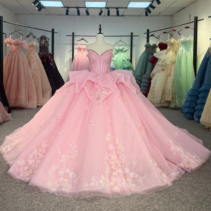 2025 Pink Quinceanera Dress Strapless Sweet 15 Quinceañera Flowers Vestidos De 15 Años Sequined Beading Lace Evening Party Dress 1341