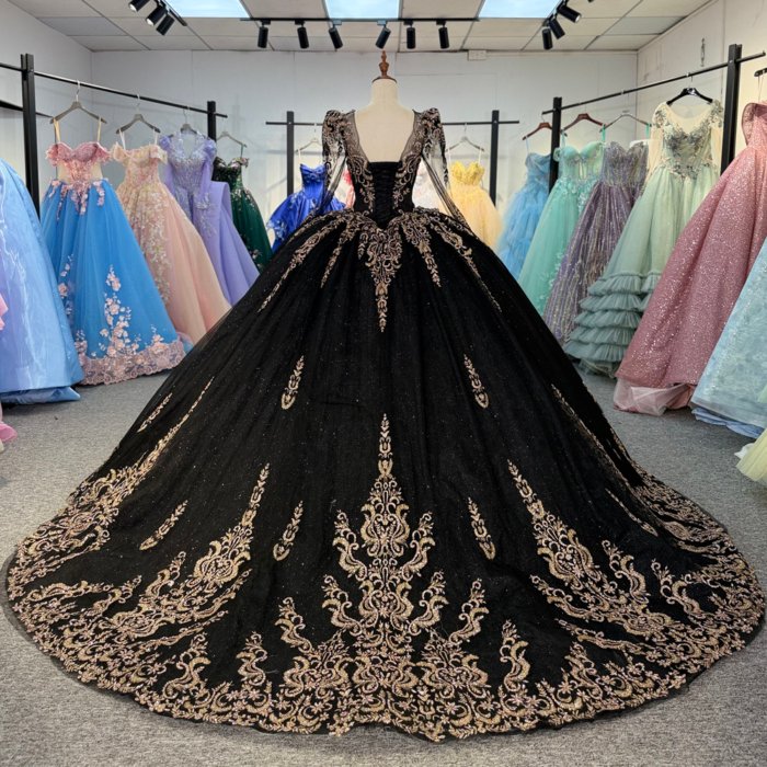 2025 Black Gold Quinceanera Dress Sweet 15 Quinceañera O-Neck Long Sleeves Flowers Vestidos De 15 Años Sequined Beading Lace Evening Party Dress 1363 - Image 2