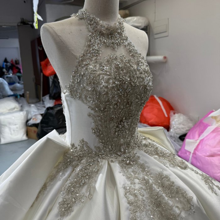 2025 Satin Wedding Dress Elegant Bridal Gown Flowers Vestidos De Novias Sequined Beading Lace Evening Party Dress OY15 - Image 3