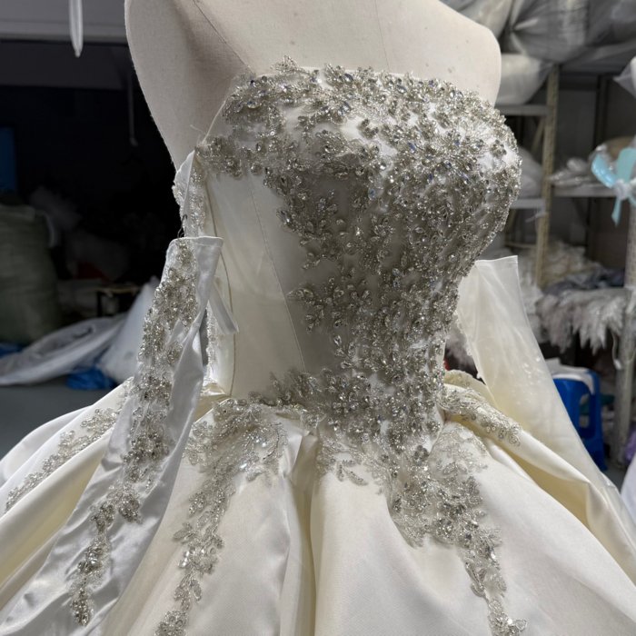 2025 Long Sleeves Wedding Dress Elegant Bridal Gown Vestidos De Novias Sequined Beading Lace Evening Party Dress OY17 - Image 3