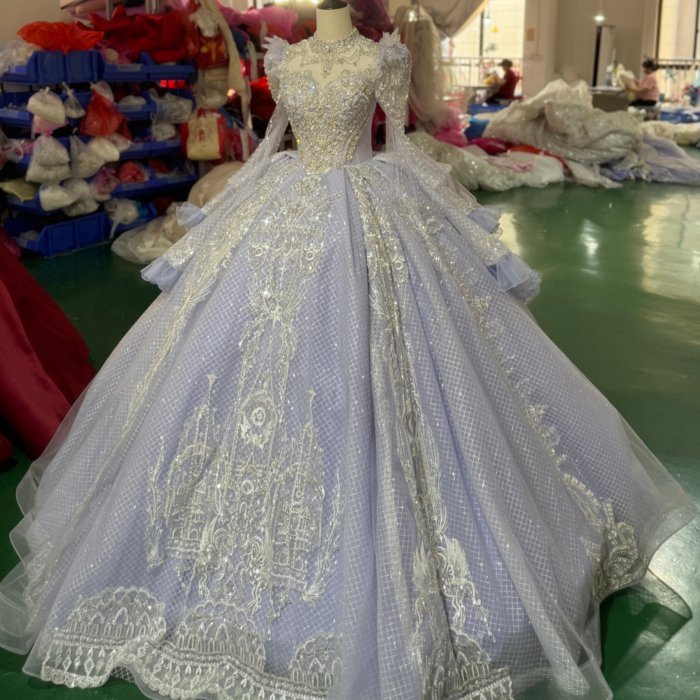 2025 Quinceanera Dress Long Sleeves High Neck Sweet 15 Quinceañera Flowers Vestidos De 15 Años Sequined Beading Lace Evening Party Dress XS190