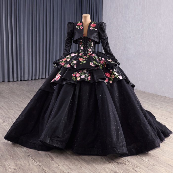 2025 Black Quinceanera Dress Sweet 15 Quinceañera Flowers Vestidos De 15 Años Sequined Beading Lace Evening Party Dress 251086