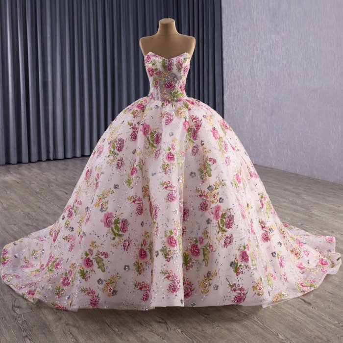 2025 Pink Quinceanera Dress Sweet 15 Quinceañera Flowers Vestidos De 15 Años Sequined Beading Lace Evening Party Dress 251090