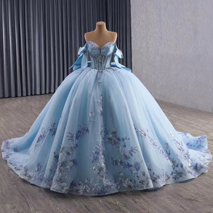 2025 Sky Blue Quinceanera Dress Sweet 15 Quinceañera Flowers Vestidos De 15 Años Sequined Beading Lace Evening Party Dress 251091