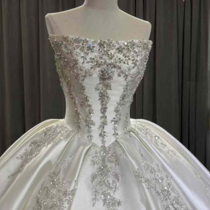 2025 Satin Wedding Dress Elegant Strapless Bridal Gown Vestidos De Novias Sequined Beading Lace Evening Party Dress OY04 - Image 3