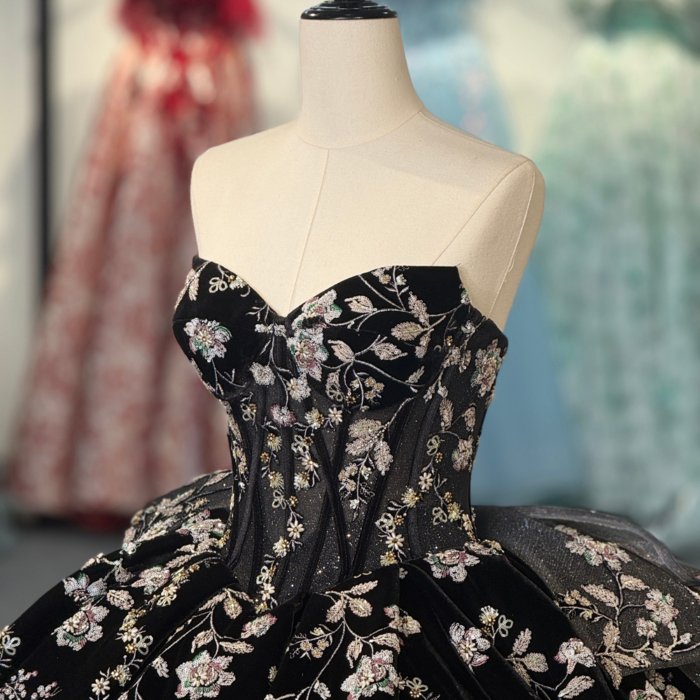 2025 Black Quinceanera Dress Sweet 15 Quinceañera Strapless Vestidos De 15 Años Sequined Beading Lace Evening Party Dress 6927 - Image 3