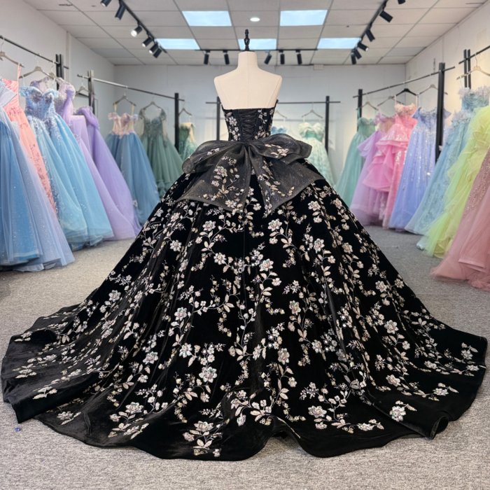 2025 Black Quinceanera Dress Sweet 15 Quinceañera Strapless Vestidos De 15 Años Sequined Beading Lace Evening Party Dress 6927 - Image 2