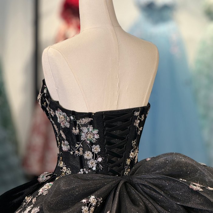 2025 Black Quinceanera Dress Sweet 15 Quinceañera Strapless Vestidos De 15 Años Sequined Beading Lace Evening Party Dress 6927 - Image 4