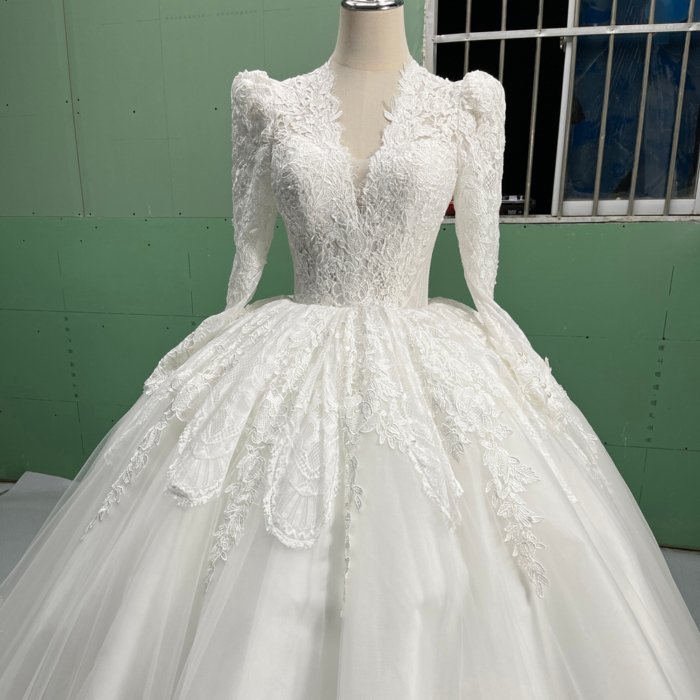2025 Wedding Dress Elegant Bridal Gown Flowers Vestidos De Novias Sequined Beading Lace Evening Party Dress Nigeria CM01 - Image 2