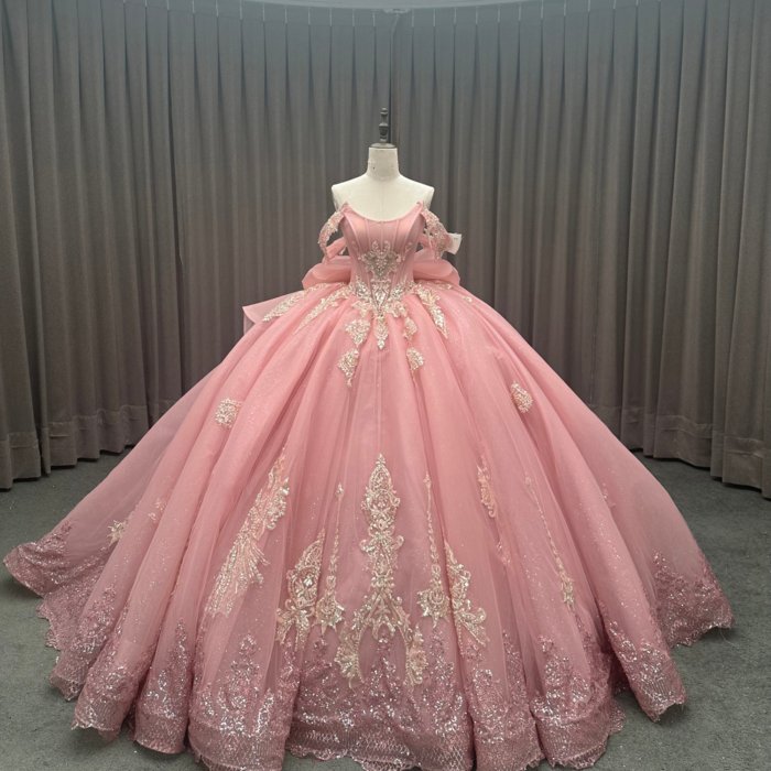 2025 Pink Quinceanera Dress Sweet 15 Quinceañera Flowers Vestidos De 15 Años Sequined Beading Lace Evening Party Dress MW83
