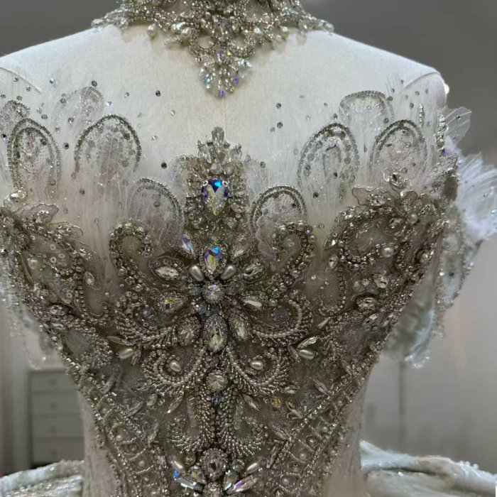 Gorgeous White Wedding Dress Off The Shoulder Beaded Appliques Crystal Lace Up Vestido De Novia - Image 4