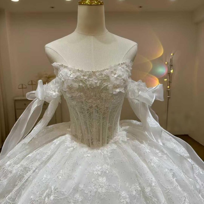 Gorgeous White Wedding Dress Off The Shoulder Lace Appliques Ball Gown Vestido De Novia - Image 4