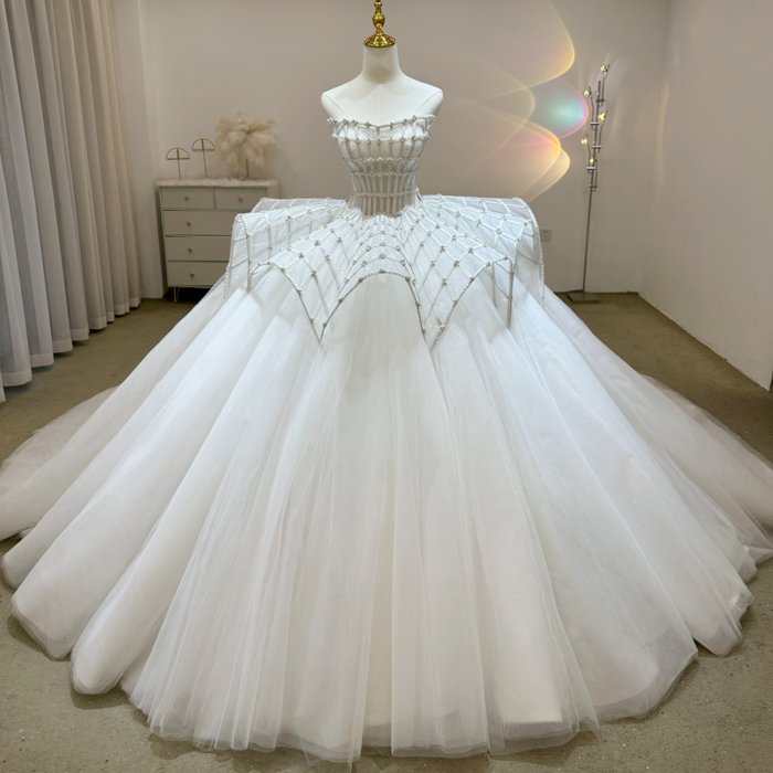 Gorgeous White Wedding Dress Strapless Pearl Beaded Grid Pattern Ball Gown Vestido De Novia