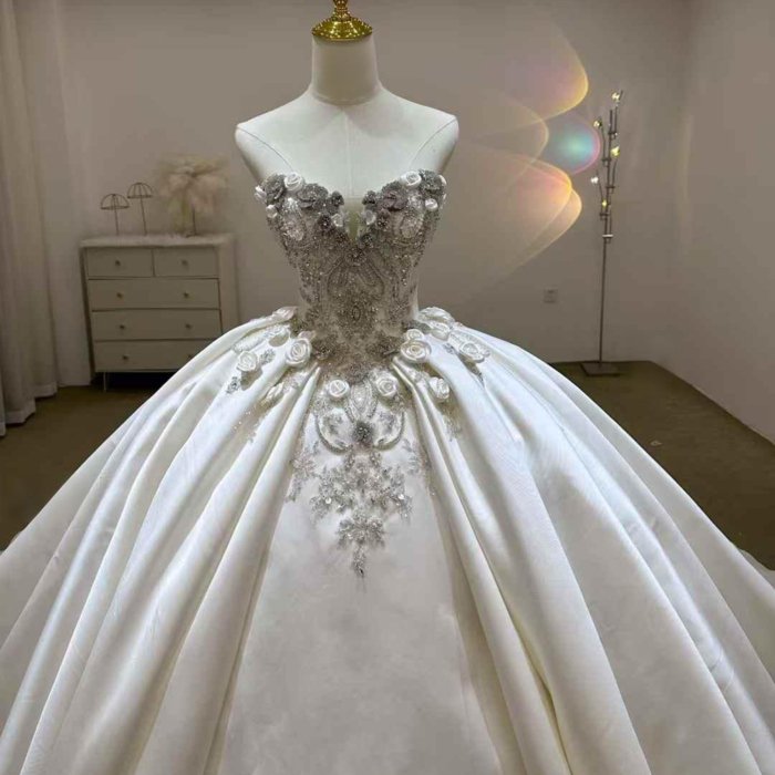 Gorgeous White Wedding Dress Strapless 3D Floral Crystal Beaded Satin Ball Gown Vestido De Novia - Image 3