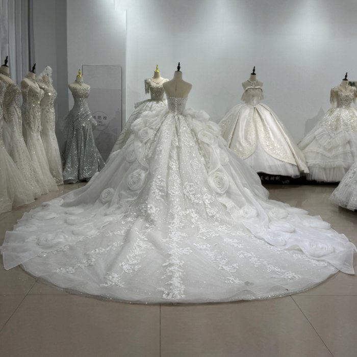 Elegant Crystal Ivory Sweetheart Ball Gown Wedding Dress Ruffled Appliqued Gown Bridal Dress - Image 2