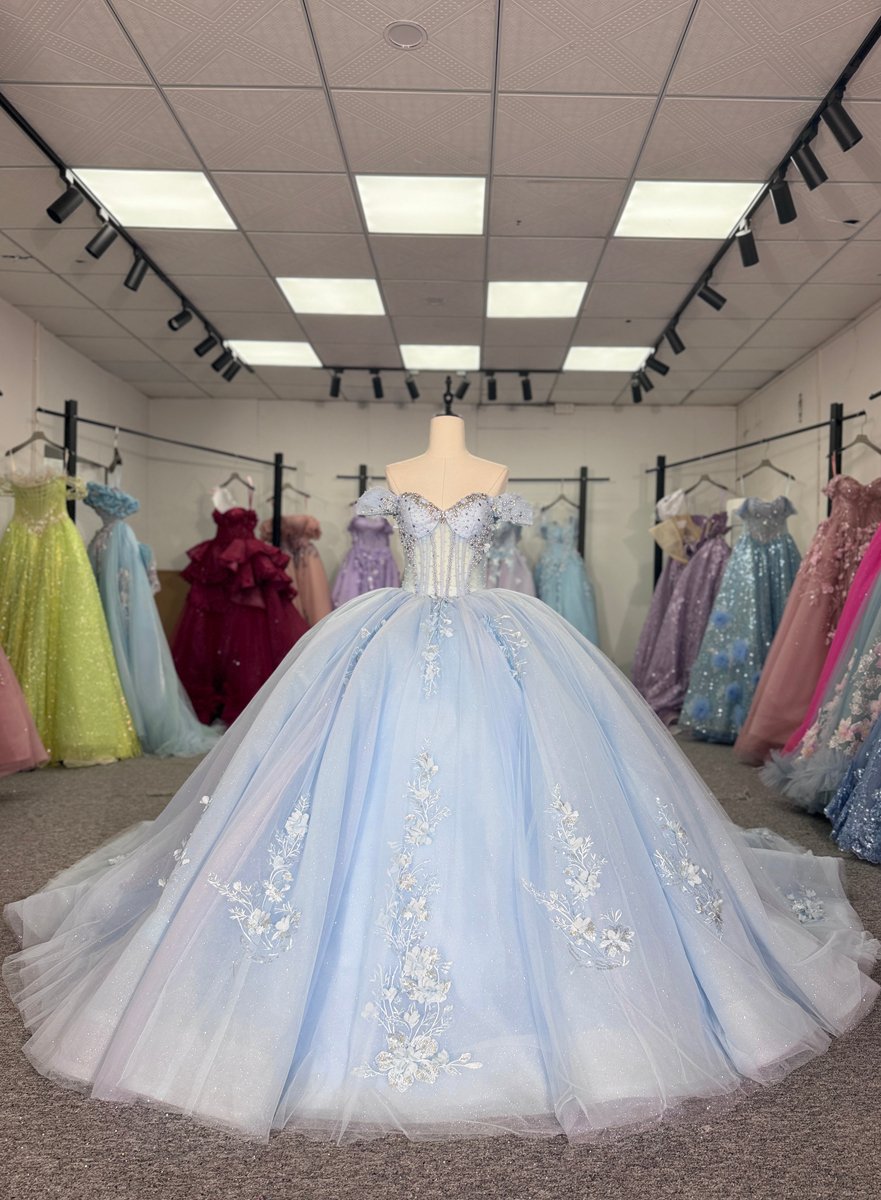 Gorgeous Blue Quinceanera Dress Ball Gown Off Shoulder Corset Beaded Lace Up Sweet 16 Dress