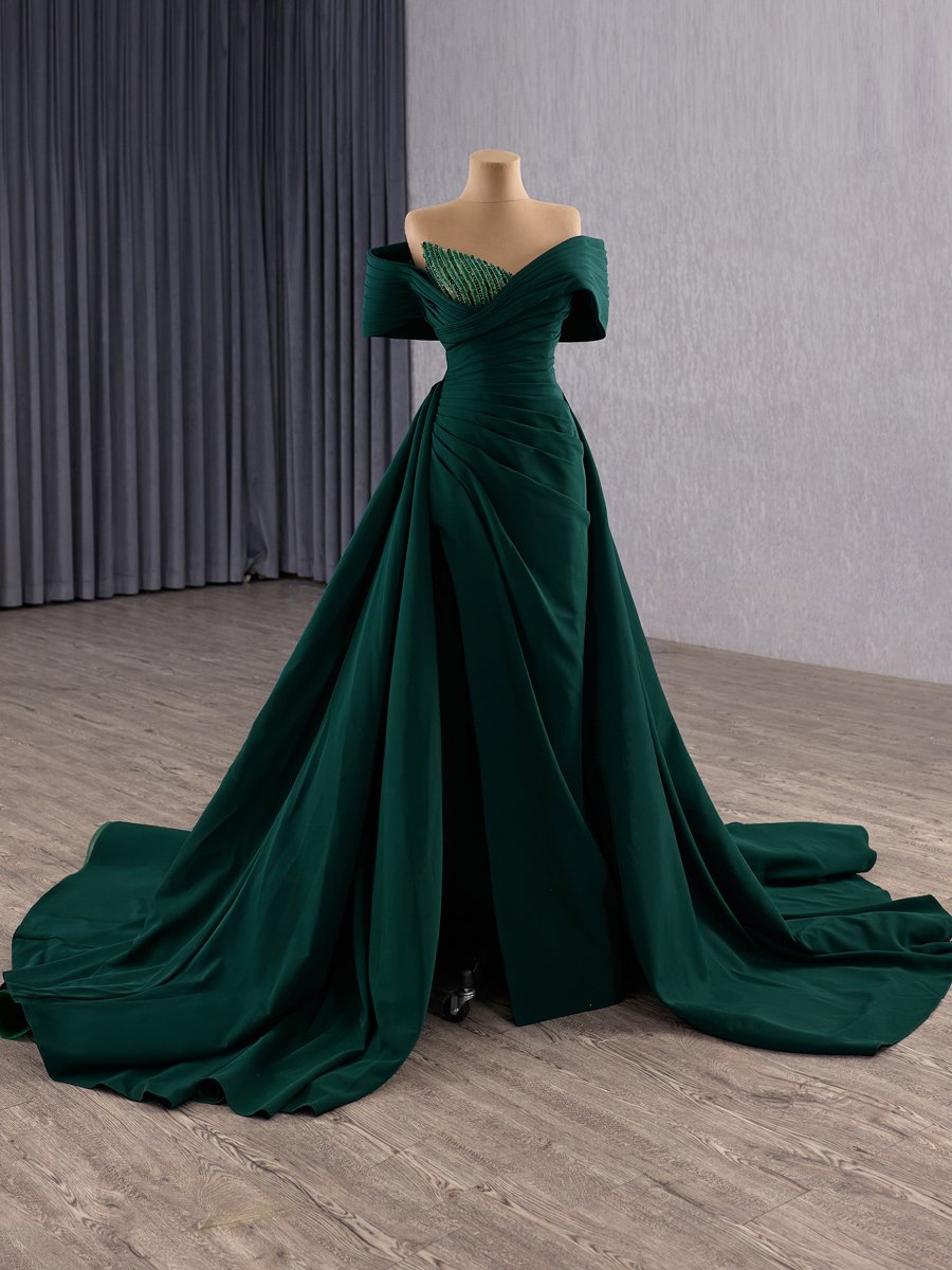 Elegant Emerald Evening Dress Off Shoulder Pleated Beaded Gown Long Train Engagement Photoshoot - Image 7
