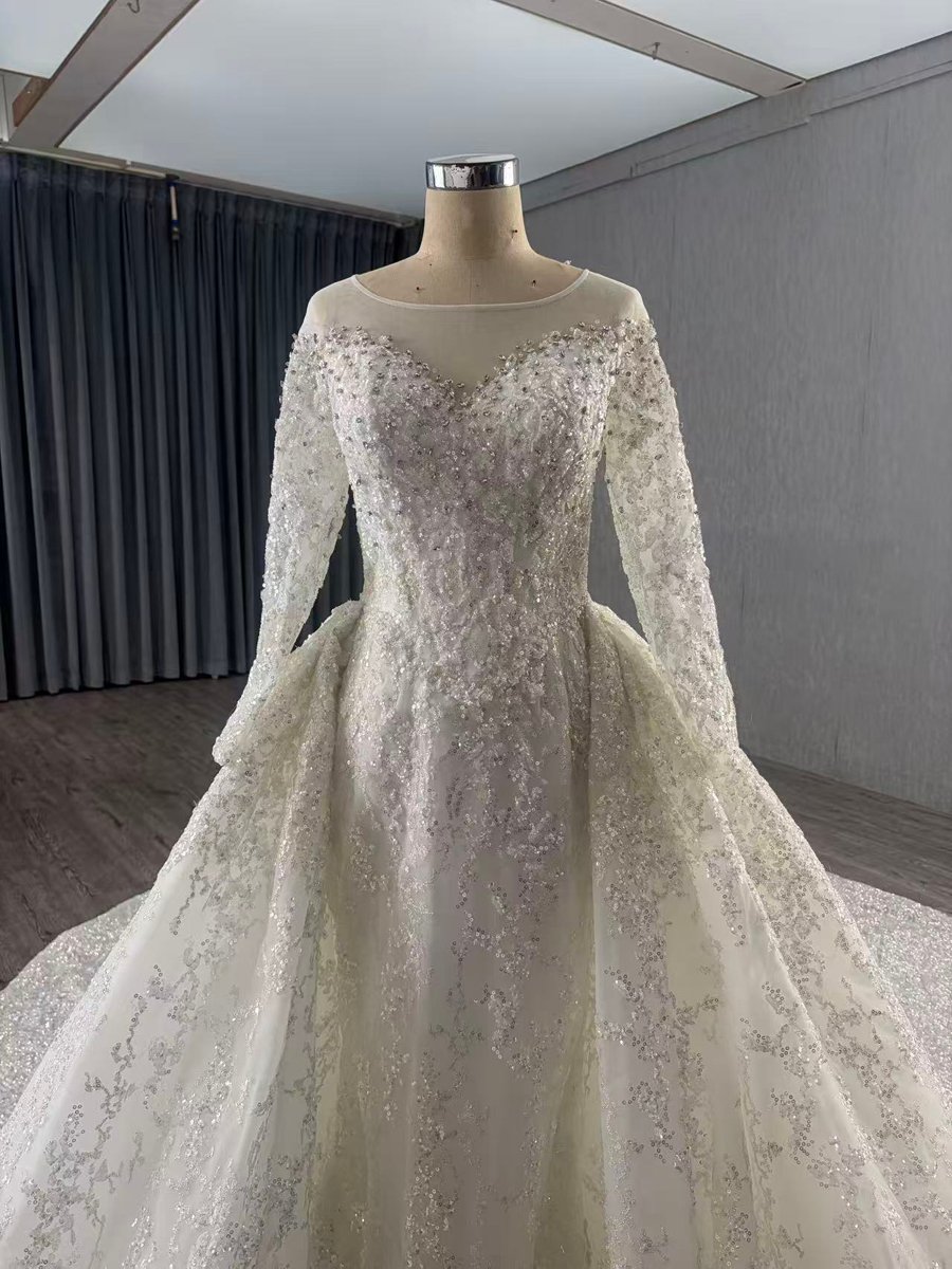 Elegant Ivory Wedding Dress Ball Gown Full Length Luxury Bridal Gown Cathedral Train - Image 3