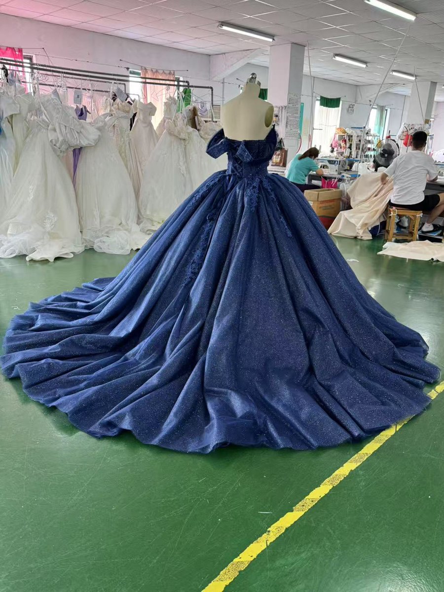 Enchanting Sparkly Navy Blue Quinceanera Dress Ball Gown Off Shoulder Long Train Appliques Sweet 16 Dress - Image 6