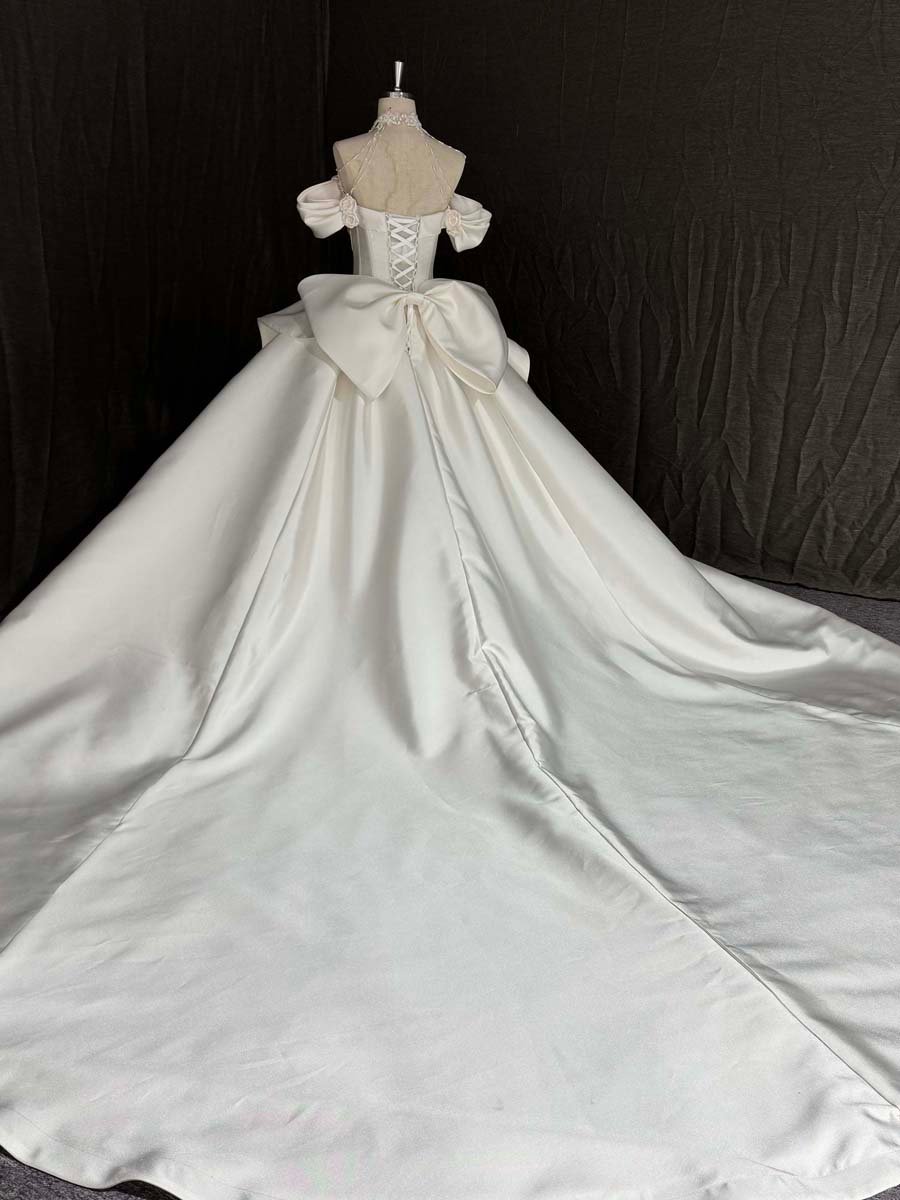 Glamorous Ivory Off Shoulder Sweetheart Wedding Dress Ruffles Bow Back Ball Gown Cathedral Train - Image 5