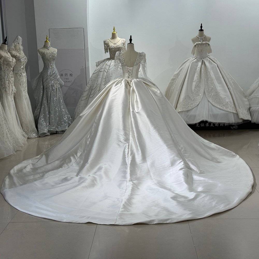 Exquisite Satin Ivory Long Sleeve Ball Gown Wedding Dress Beaded Backless Gown Bridal Dress - Image 2