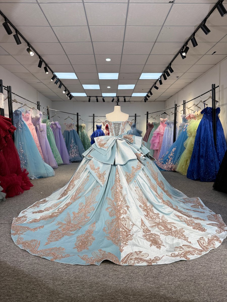 Elegant Light Blue Quinceanera Dress Off Shoulder Rose Gold Appliques Ball Gown Sweet 15 - Image 2