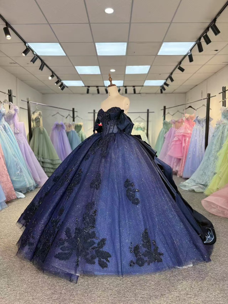 Sparkling Navy Blue Quinceanera Dress Off Shoulder Ball Gown Sweetheart Bodice Quinceanera Gown With Dramatic Satin Train And Lace Appliques - Image 5