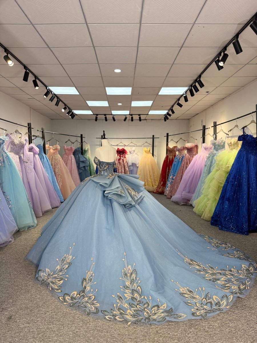 Luxurious Dusty Blue Quinceanera Dress Gold Appliques Ball Gown Sweetheart Corset Back Quinceanera Gown With Sparkle Tulle And Long Train - Image 6