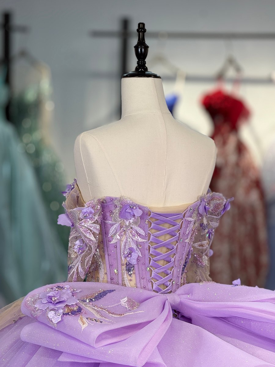 Enchanting Lavender Quinceanera Dress Floral Applique Off Shoulder Corset Back Quinceanera Gown With Sparkle Tulle And Ruffled Train - Image 4