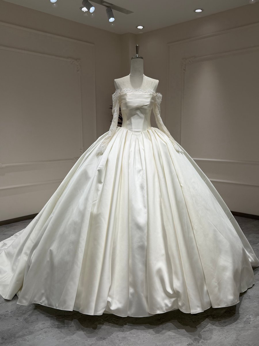 Classic Ivory Satin Wedding Dress Off Shoulder Ball Gown Minimalist Long Sleeve Bridal Gown Lace Back