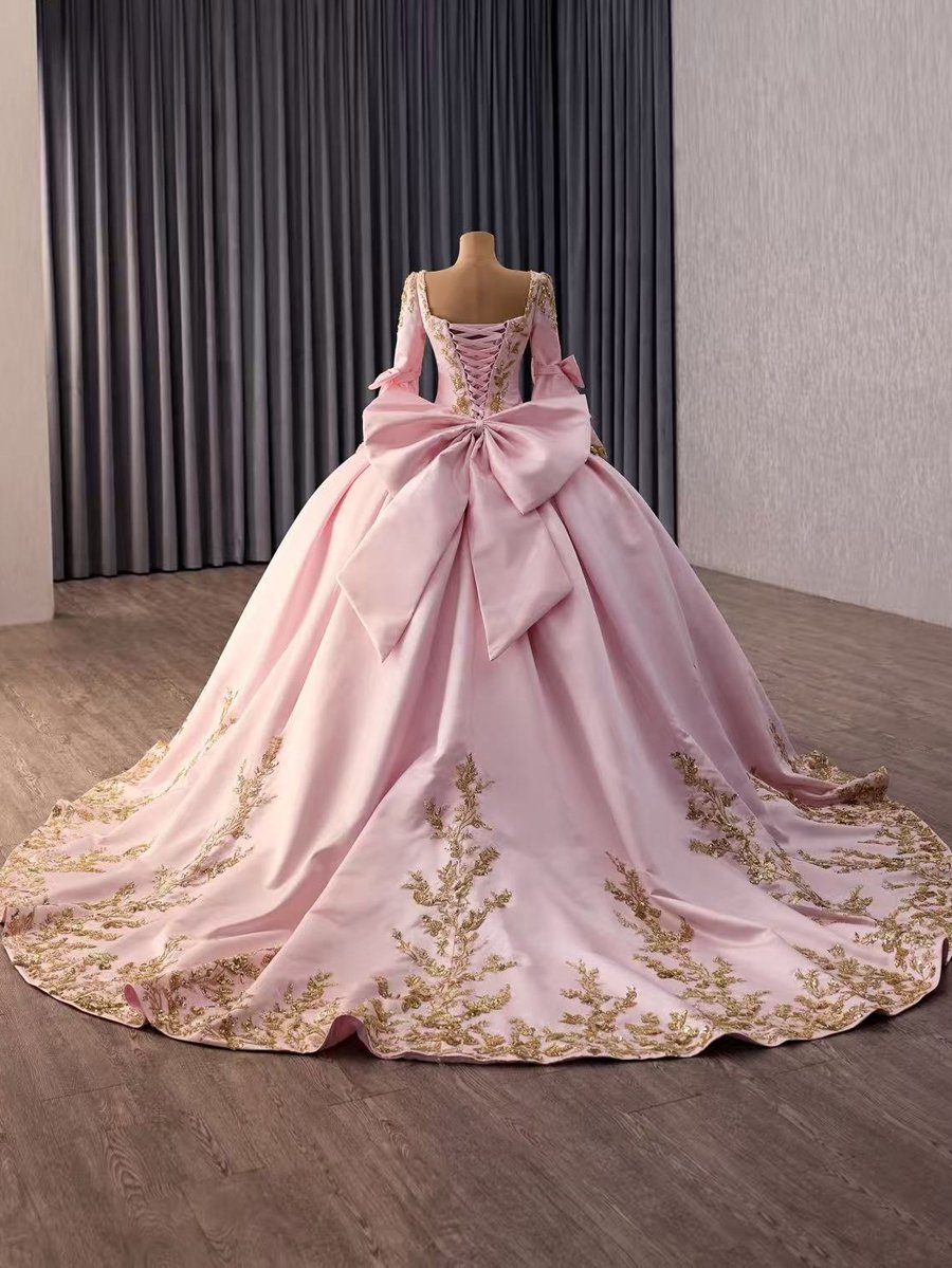 Luxury Blush Pink Quinceanera Dress Off Shoulder Gold Applique Lace Up Ball Gown Sweet 15 Dress - Image 3