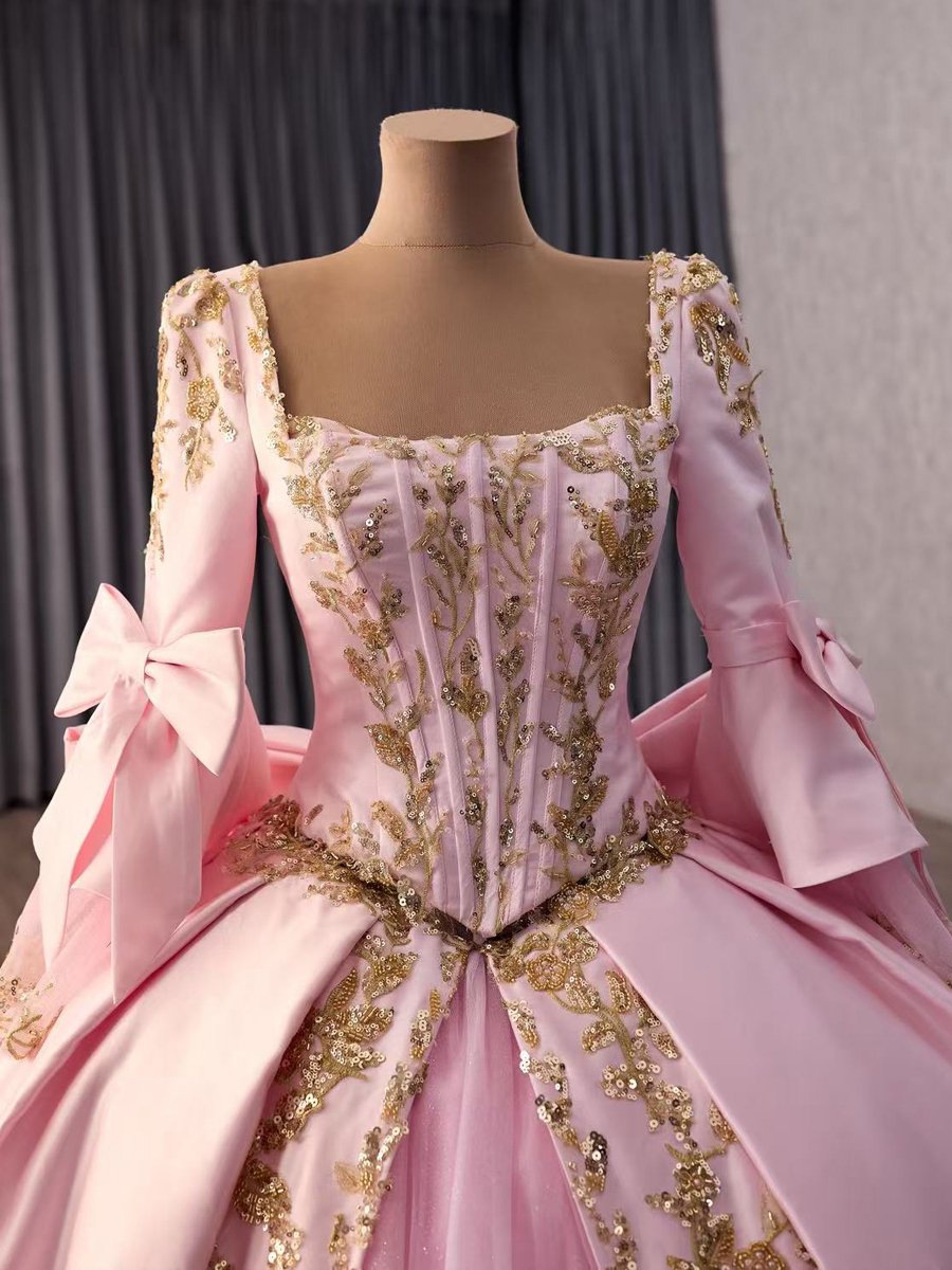 Luxury Blush Pink Quinceanera Dress Off Shoulder Gold Applique Lace Up Ball Gown Sweet 15 Dress - Image 5