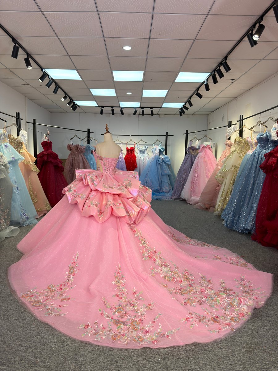Stunning Sparkling Pink Quinceanera Dress Ball Gown Sweet 16 Floor Length Floral Embroidered Prom Wedding Quinceanera Dress - Image 6