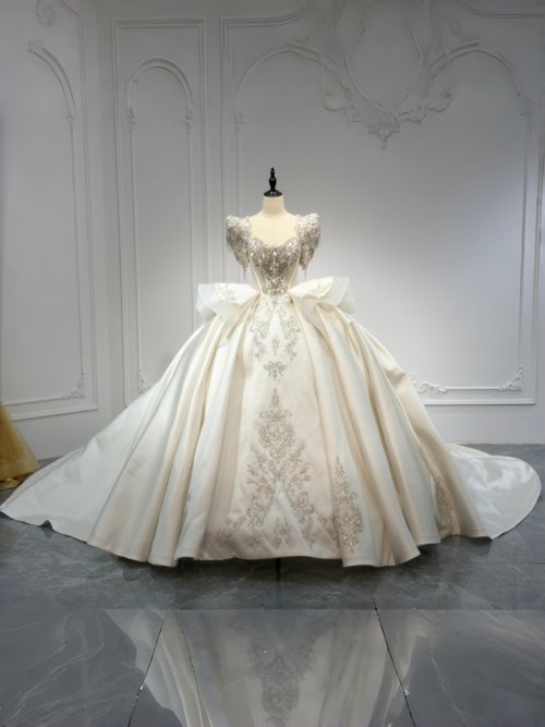 Gorgeous Ivory Wedding Dress Ball Gown Floral Embroidered Beaded Wedding Dress Lace Up Bridal Party Gown