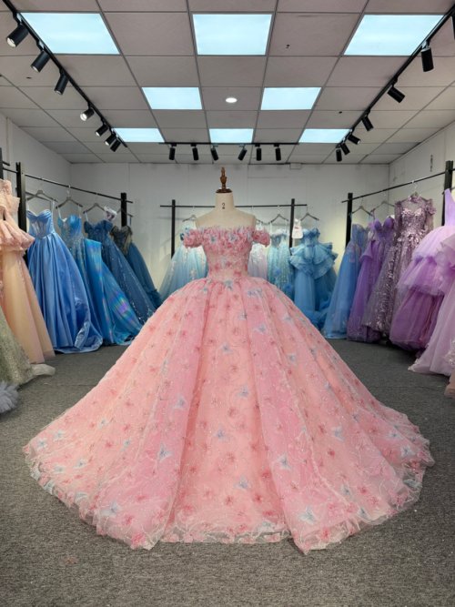 Luxury Pink Quinceanera Dress Off Shoulder Floral Butterfly Applique Beaded Ball Gown Tulle Puffy Princess Sweet 16 Birthday Party Quinceanera Dress