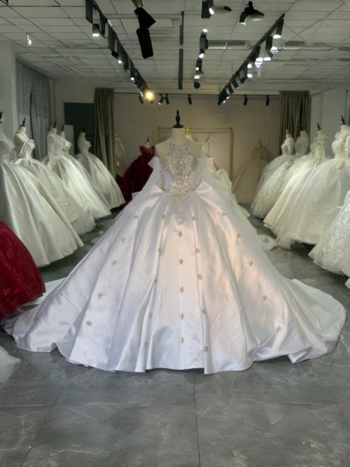 Luxurious White Wedding Dress Halter Crystal Beaded High Neck Wedding Dress Satin Cathedral Train Bridal Gown