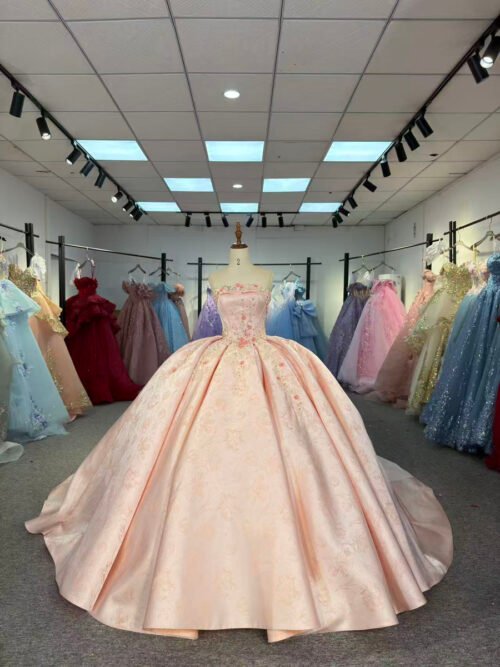 Classic Champagne Pink Quinceanera Dress Strapless Minimalist Satin Pleated Ball Gown Sophisticated Birthday Party Dress