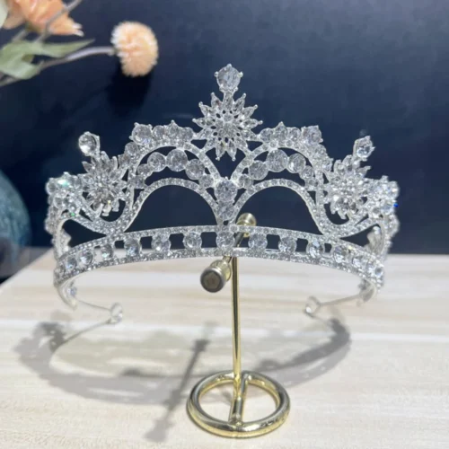 Elaborate Silver Crown Pearl Rhinestone Dangle Style Bridal Crown Jewelry Tiara Wedding Hair Accessories
