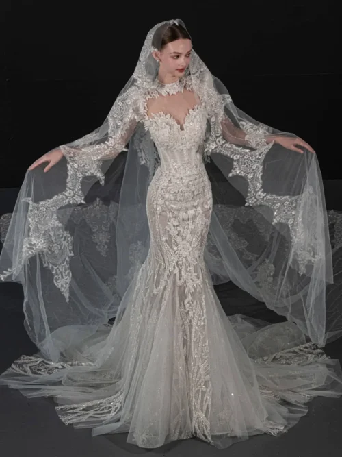 Vintage Ivory Wedding Dress Mermaid Long Sleeve Lace Wedding Dress Cathedral Veil Sophisticated Sheath Bridal Gown